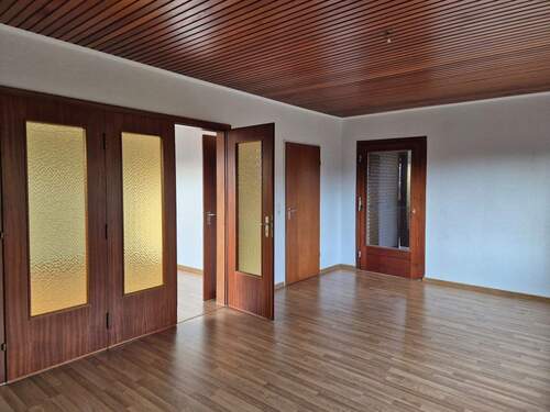 Wohnzimmer m. Tür - 