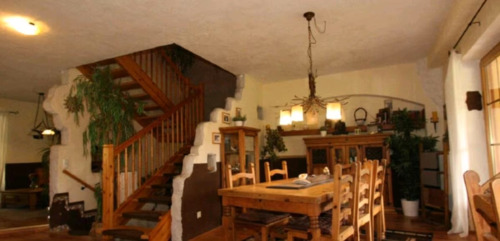 07abe400-63b4-434a-8c4a-2b05a69d29a2 - 