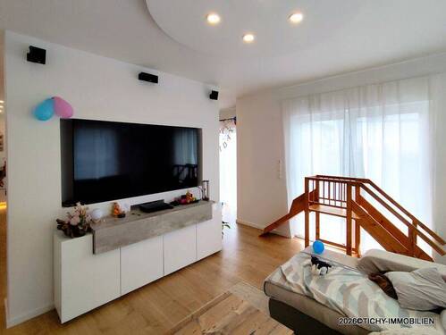 2-2026-04-10 16.52.23-1.jpg - 