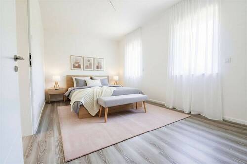 Schlafzimmer KI möbliert - 