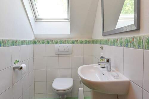 Gäste WC mit Fenster - 