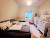 Schlafzimmer Bild 1 - 