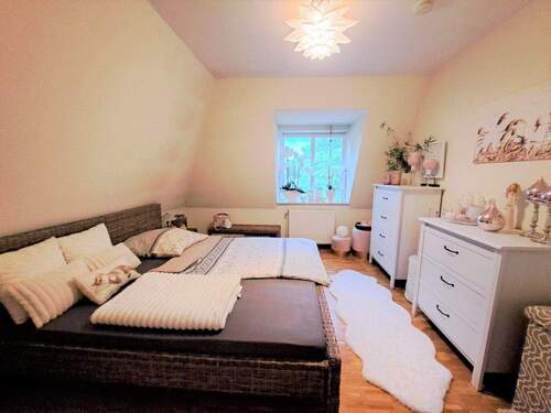 Schlafzimmer Bild 1 - 