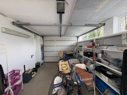 Garage - 