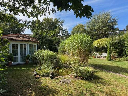 Garten - Bungalow mit Pavillon, Carport und Traumgarten...