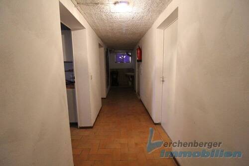 Flur im Keller.jpg - 