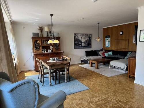 Wohn- und Esszimmer (3).JPG - 