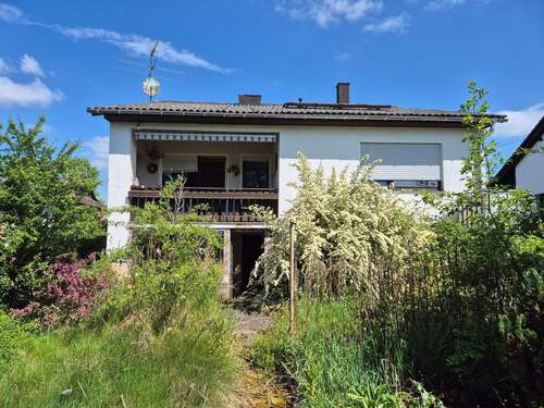 20250522_114446 - Freistehendes Einfamilienhaus in guter Lage mit Garten und Garage