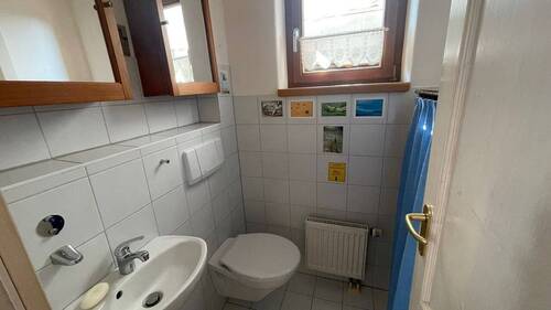 EG: Gäste WC - 