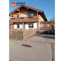 Top MFH in Oberhaching. Lange Laufzeit der Erbpacht mit Rückkaufsanteil, WFL ca. 286m², Umbau 2001