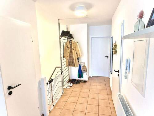 Flur.jpg - 8 Zimmer Doppelhaushälfte zum Kaufen in Haltern am See