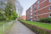 Ansicht Haus - 4 Zimmer Etagenwohnung zum Kaufen in Büdelsdorf