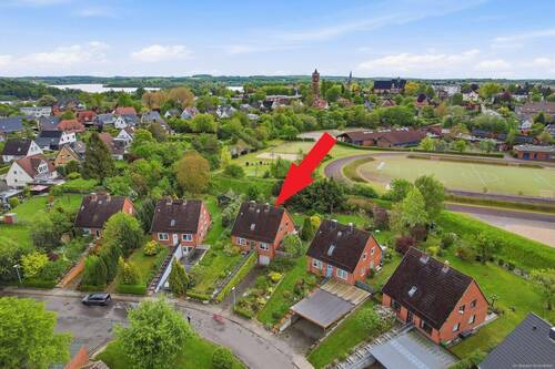 Blick auf die Lage im Stadtteil Hochkamp - 5 Zimmer Einfamilienhaus zum Kaufen in Eutin