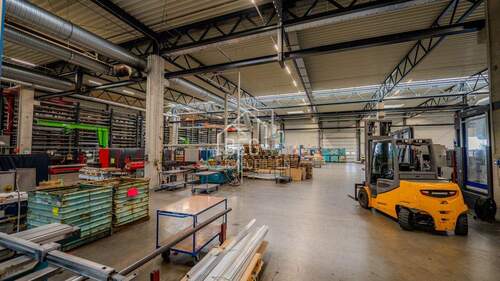 Produktionshalle - 