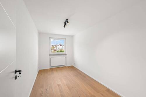Kinderzimmer/Büro - 