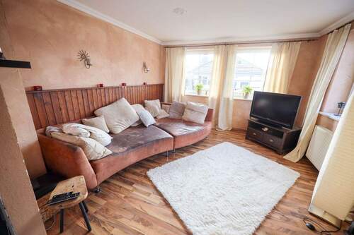 cffd83c6-715f-45ca-8b1a-92d1191cbb49 - 