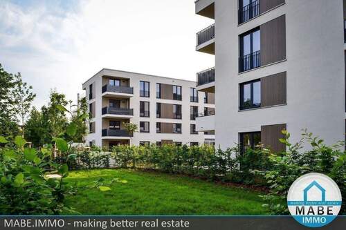 Objektfoto - Grüne Oase: Großzügige 2-Zimmer-Wohnung mit Terrassen und Privatgarten