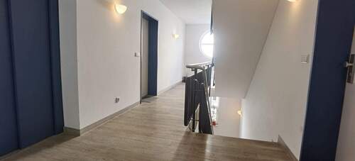 Treppenhaus - 3 Zimmer Etagenwohnung in Leipzig