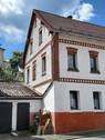 Seiteansicht Haus.jpg - Renovierungsbedürftiges großzügiges Haus zu verkaufen (VHB)