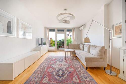 Wohnzimmer - 3 Zimmer Etagenwohnung zum Kaufen in Berlin