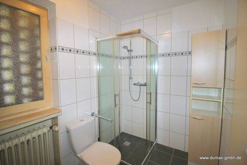 Bad mit Dusche - 