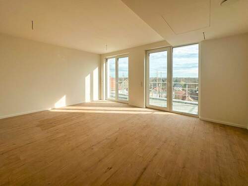 Offener Wohnbereich mit schönem Ausblick - 3 Zimmer Etagenwohnung zum Kaufen in Leipzig