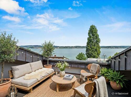 [KI-optimiertes Foto] - Hochwertig saniert mit beeindruckendem Seeblick! Bezugsfrei