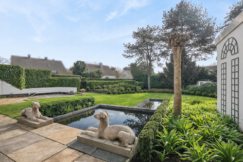 Gartenidylle mit herrlichem Teich - Exklusives Einfamilienhaus im begehrten Dichterviertel - großzügiges Eckgrundstück mit Südgarten