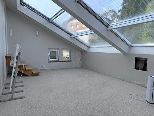 Zusatzraum (nicht in Wohnfläche berücksichtigt) - 