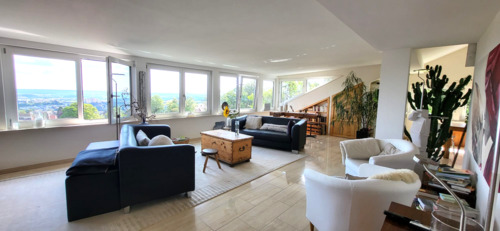 Wohnbereich - Wohnen über den Dächern von Freudenstadt: Großzügig, hochwertig und lichtdurchflutet