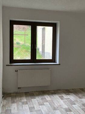 Zimmer EG - Mehrfamilienhaus, Wohnhaus mit 208,00 m² in Lößnitz zum Kaufen