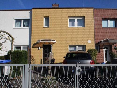 Frontansicht_2015 - 4 Zimmer Reihenmittelhaus zum Kaufen in Berlin