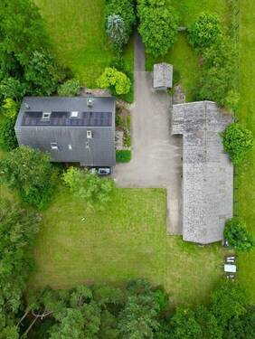 Drohnenaufnahme Haus Dorfbauerschaft (5).JPG - 