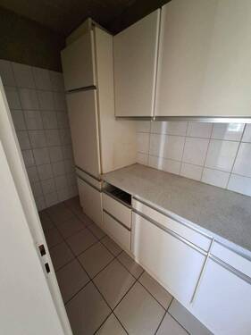 Küche mit Vorratsraum - 