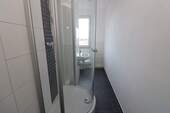 Beispiel Bad mit Dusche - Die heißen Tage können kommen...3-RW mit Dusche u. Balkon!