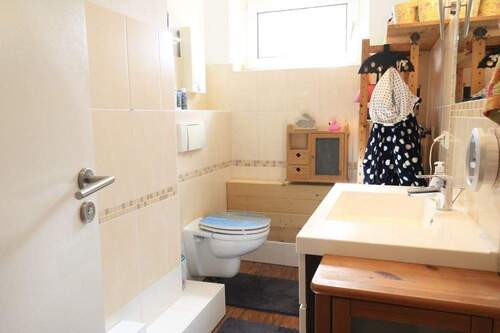 Badezimmer - Etagenwohnung mit 75,00 m&sup2; in Geesthacht zur Miete