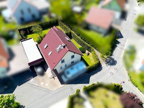 Luftbild - 5 Zimmer Mehrfamilienhaus, Wohnhaus zum Kaufen in Grimma