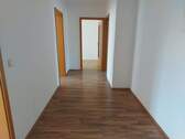 Flur - Etagenwohnung mit 77,20 m² in Gera zur Miete