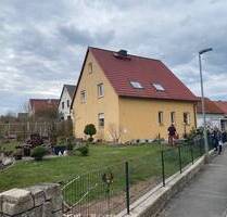 Großzügig geschnittene helle 3- Zi. Wohnung 1 OG mit Balkon - Pyrbaum Seligenporten