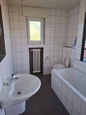 Bad EG - Einfamilienhaus mit 159,00 m² in Neukirchen-Vluyn zum Kaufen