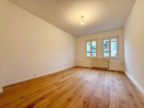 Schlafbereich nach Renovierung ähnlich - 