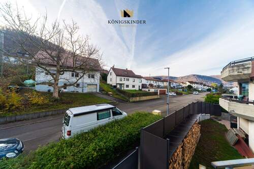 – genießen Sie die schöne Aussicht auf die umliegenden Hügel - 