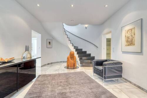 Eingangsbereich Lobby - Einfamilienhaus mit 361,00 m&sup2; in Walzbachtal / Jöhlingen zum Kaufen