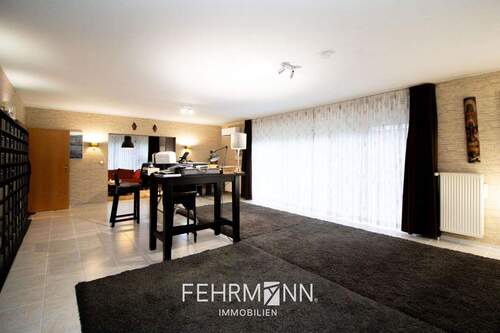 Erdgeschoss-Wohnzimmer - 