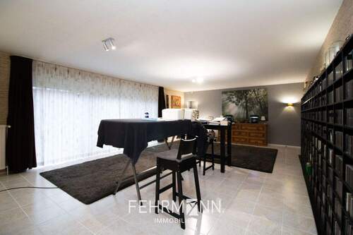 Erdgeschoss-Wohnzimmer - 