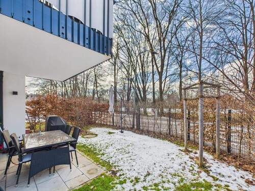 Garten mit Terrasse - 