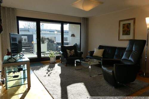 Großer, heller Wohnbereich - 