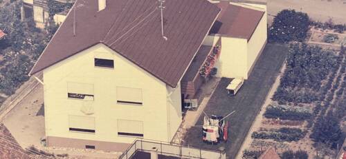 Bild 1 - Großes gepflegtes 2 FH , Balkon, Terrasse,Garten, Vollkeller , DG ausbaufähig