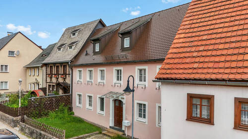 Außenansicht 2 - 6 Zimmer Einfamilienhaus zum Kaufen in Neustadt in Sachsen