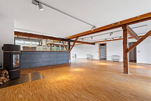 1. OG - Großer Raum / Eventküche / Umwandlungspotenzial - Entwicklungspotenzial - zwei Flurstücke mit zwei Gebäuden zur Entwicklung